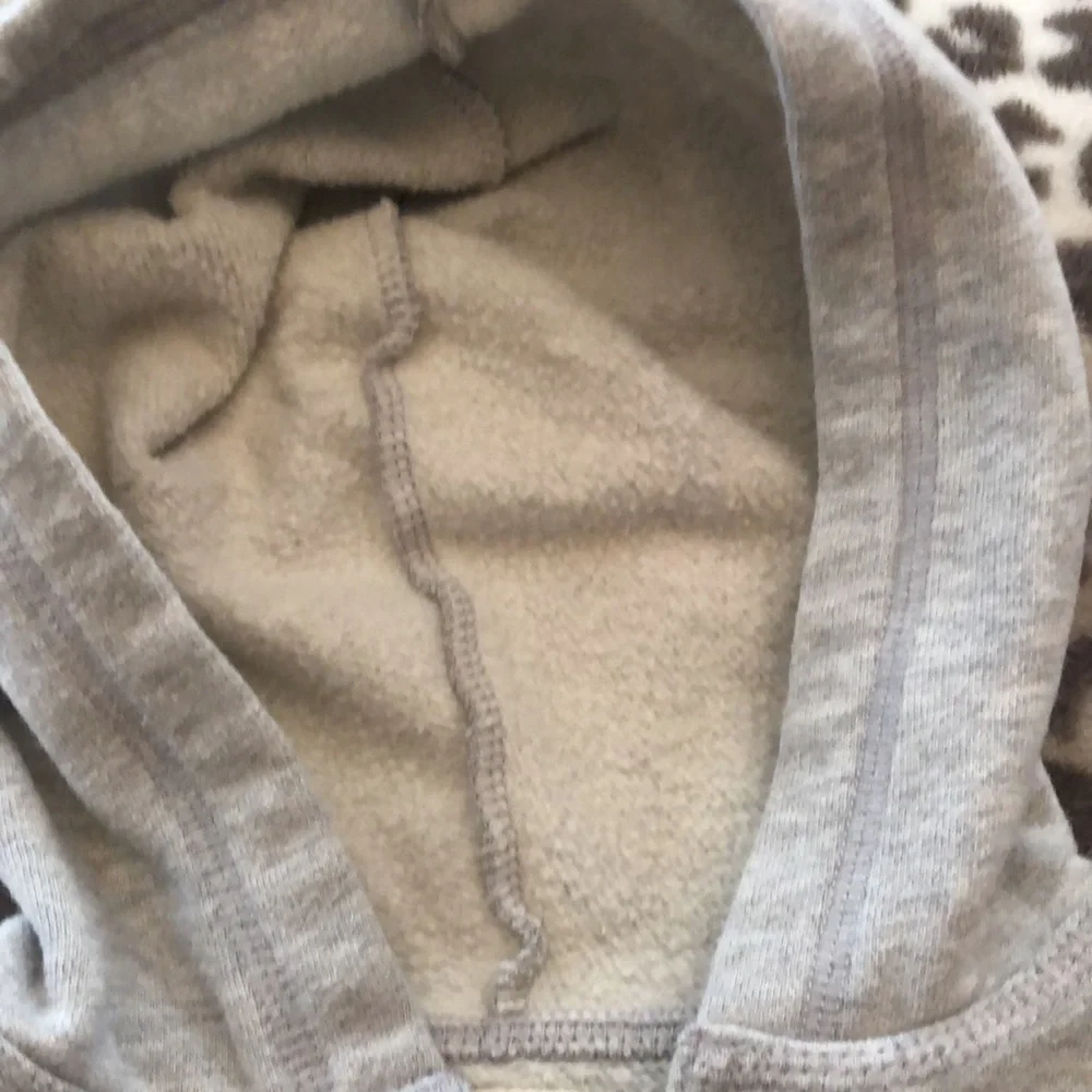 Old Navy Gray Prep Princess Glitter Graphic Sweatshirt Hoodie Pocket Size 2T